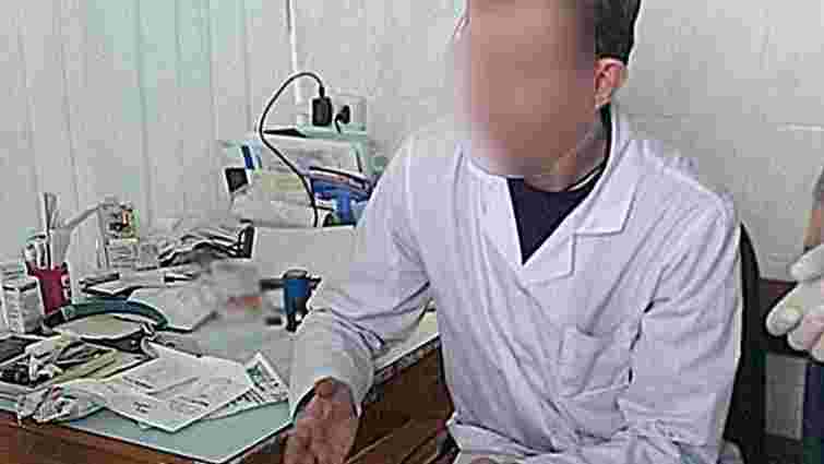 У Хмельницькій області на хабарі затримали лікаря