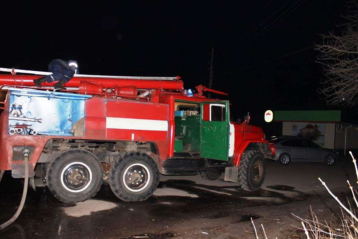 На Житомирщині спалили будинок борця з бурштиновою мафією