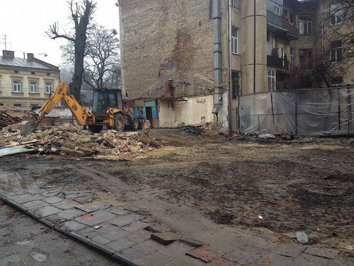 У Львові незаконно зрізали дерева на майже ₴82 тис.