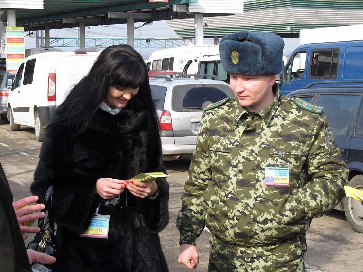 У пункті пропуску «Шегині» організували акцію боротьби з корупцією