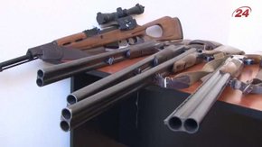 За два тижні львів’яни здали у поліцію 78 одиниць незаконної зброї