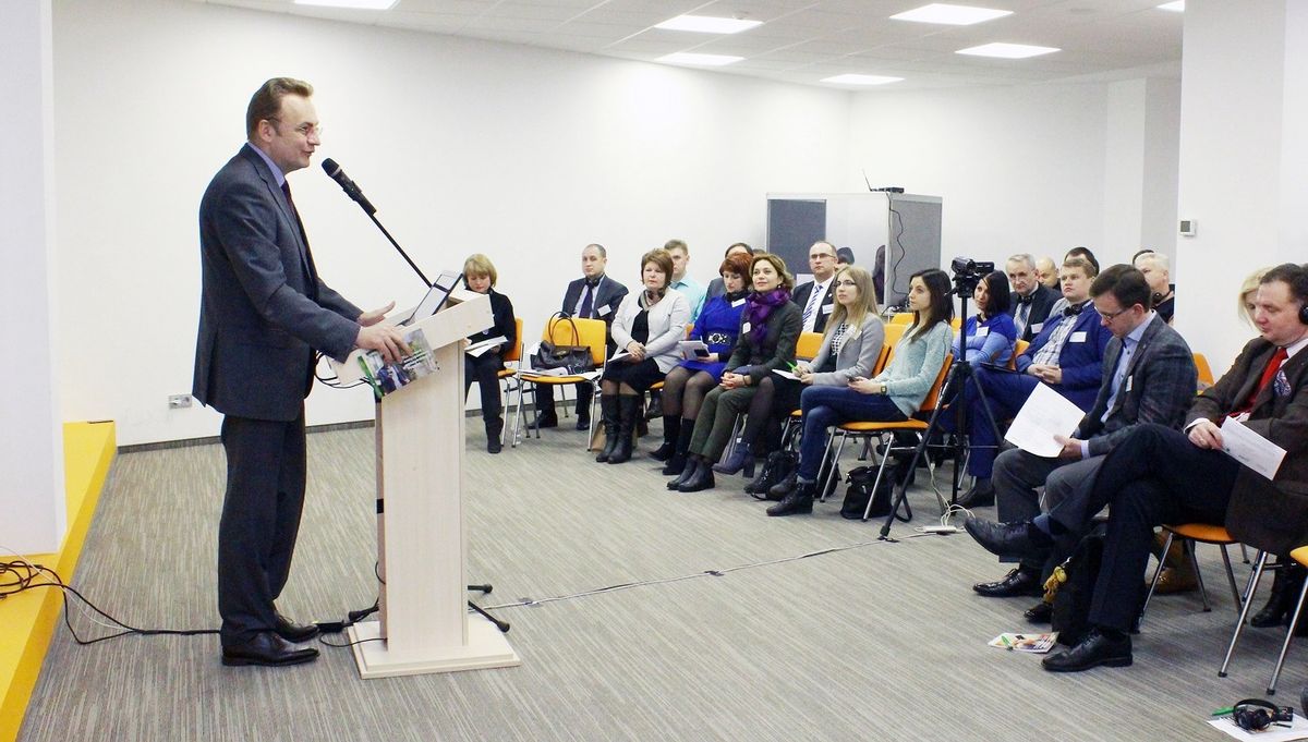 До кінця травня 80% документів Львівської міськради стануть електронними