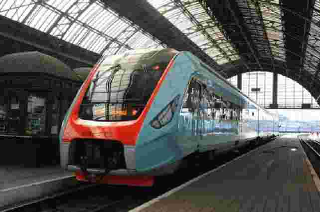 «Львівська залізниця» хоче запустити прямі поїзди зі Львова до Варшави