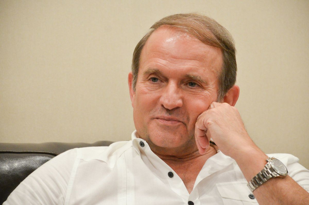 Нардепи почали збір підписів за арешт Медведчука