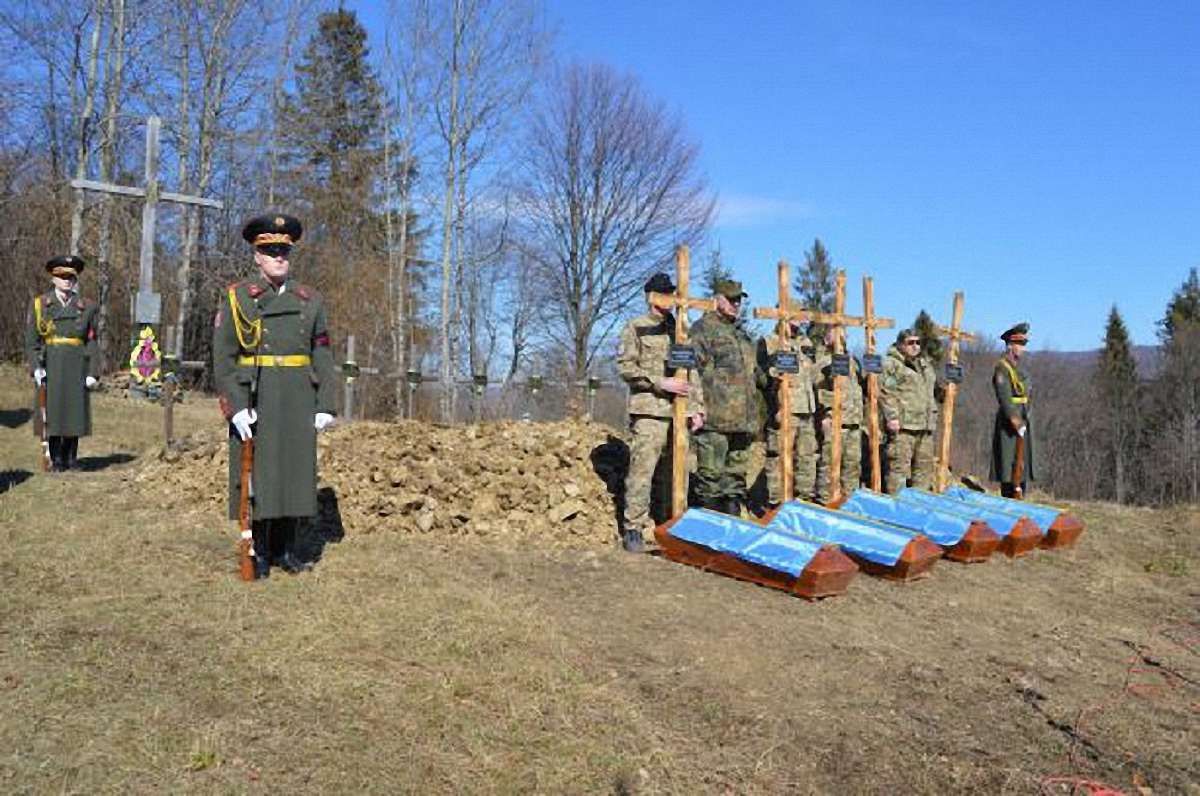 На Львівщині перепоховали останки січовиків Карпатської України