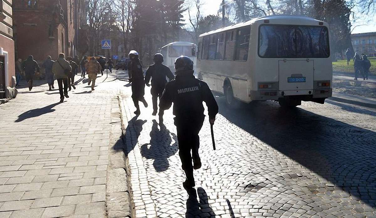 Поліція відкрила кримінальне провадження через повідомлення про замінування готелю «Дністер» 