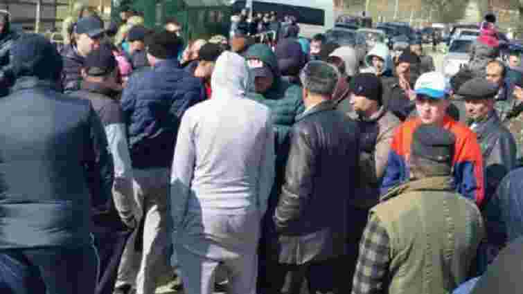 Півсотні молодиків намагалися заблокувати роботу прикордонників на кордоні з Румунією