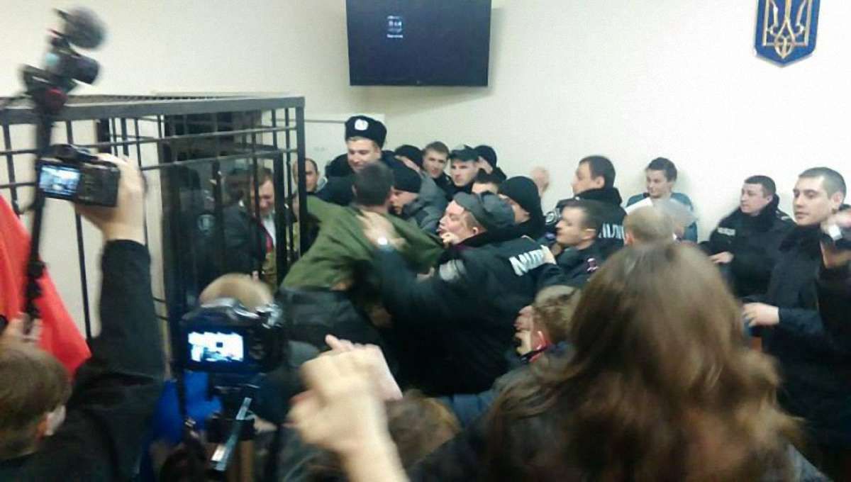 Суд відправив Краснова під варту
