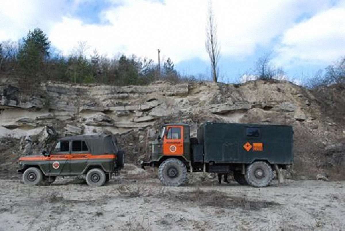 Надзвичайники знешкодили 27 боєприпасів, знайдених на Львівщині