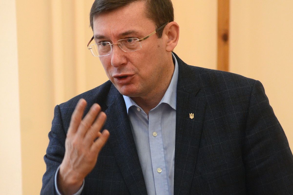 Дострокові вибори неминучі в разі продовження політичної кризи, – Луценко 