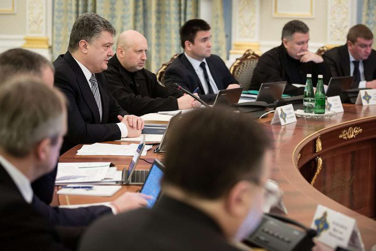 РНБО затвердила санкційний «список Савченко-Сенцова»