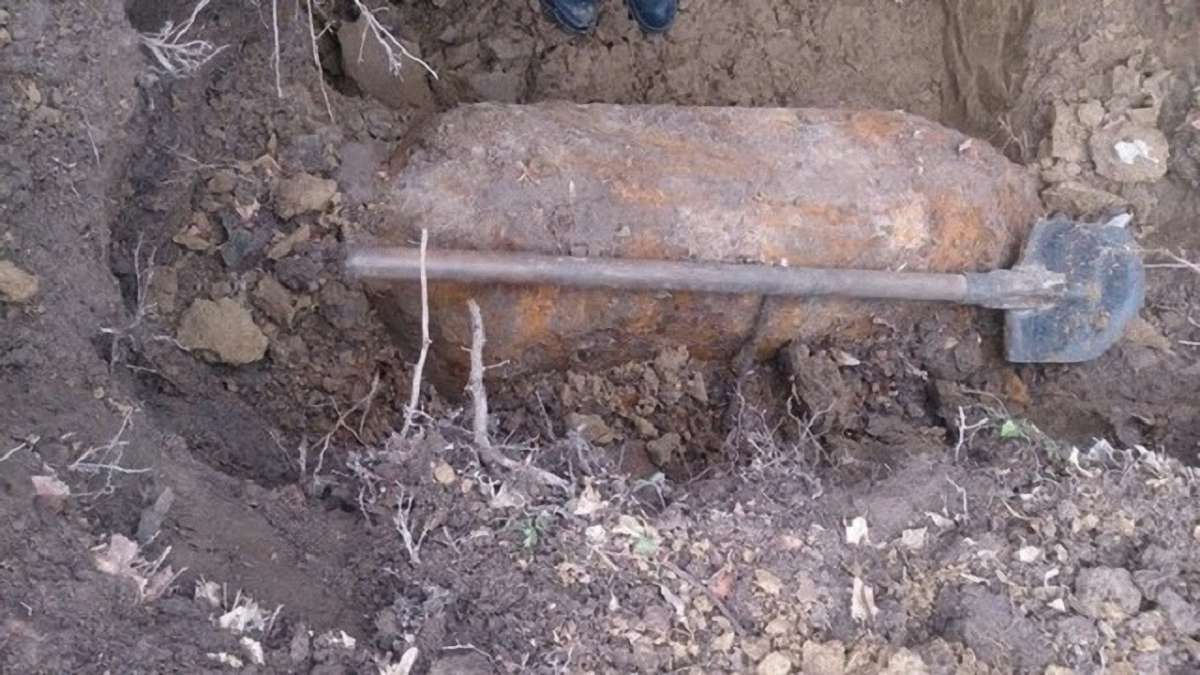 На Львівщині підірвали фугасну авіаційну бомбу вагою 500 кг
