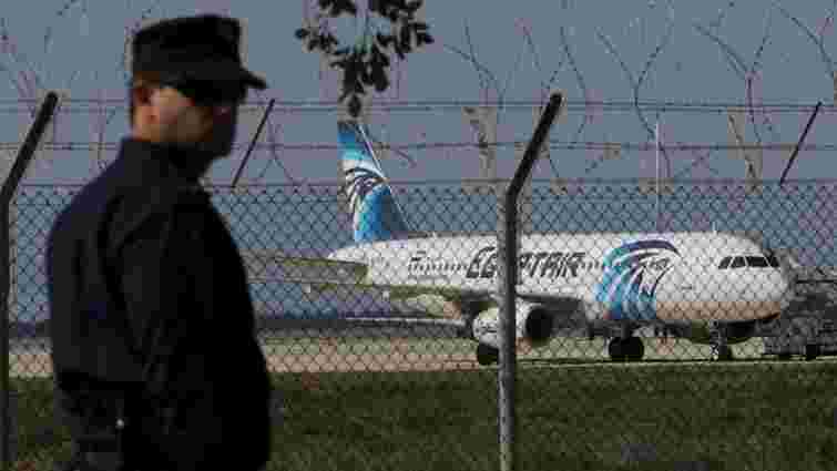 Невідомі захопили єгипетський літак з 55 пасажирами на борту