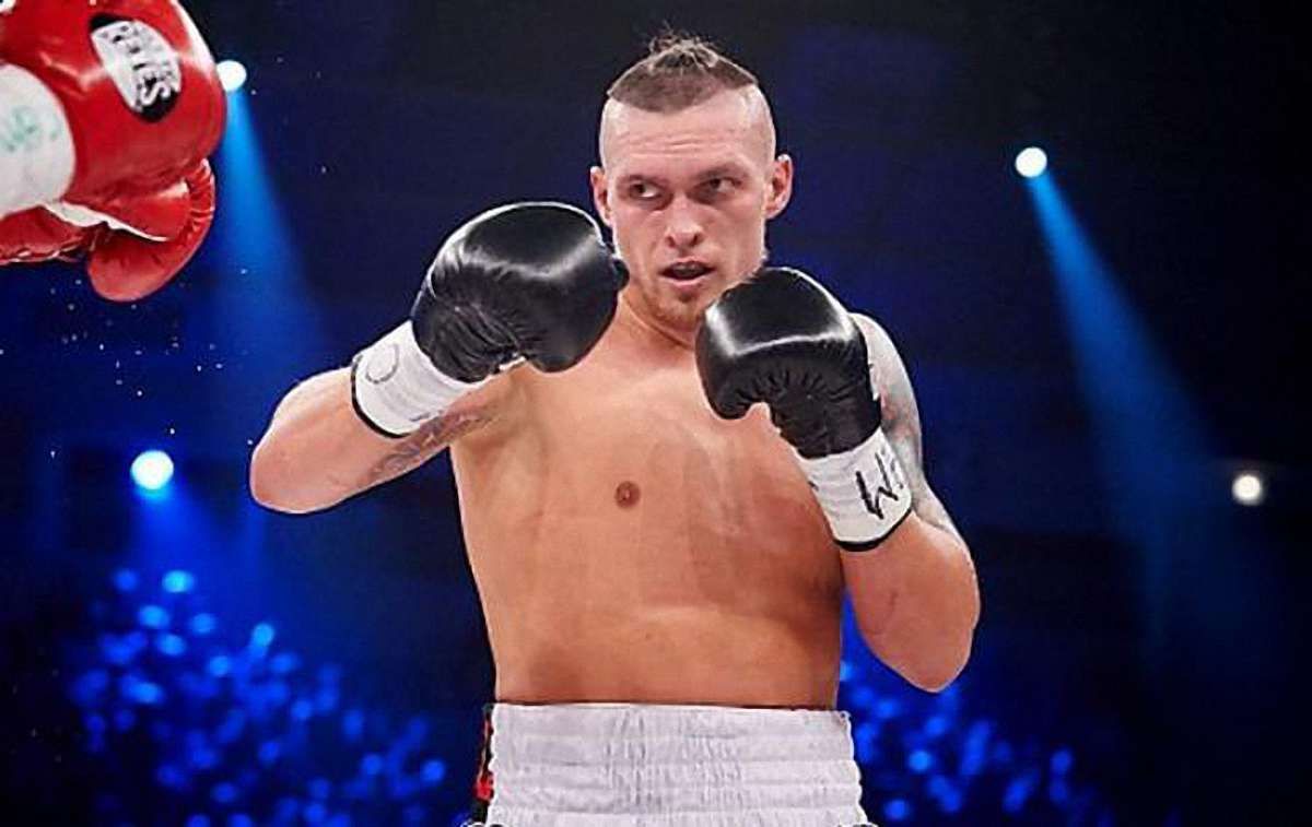 Боксер Олександр Усик скасував найближчий бій через травму