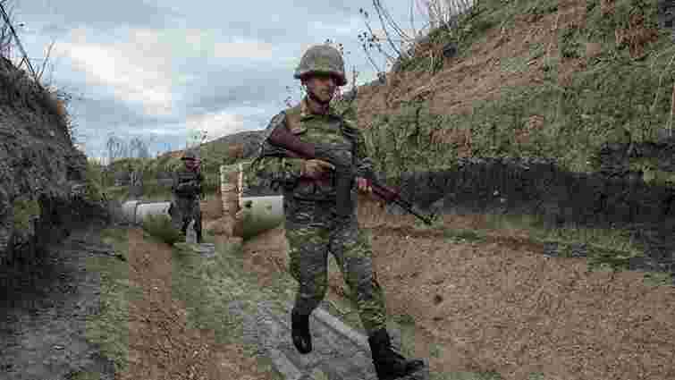 Внаслідок конфлікту в Нагірному Карабасі загинули 12 військових, – Міноборони Азербайджану