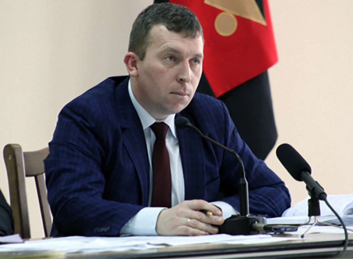 Суд зробив усне зауваження меру Червонограда, який призначив собі премію