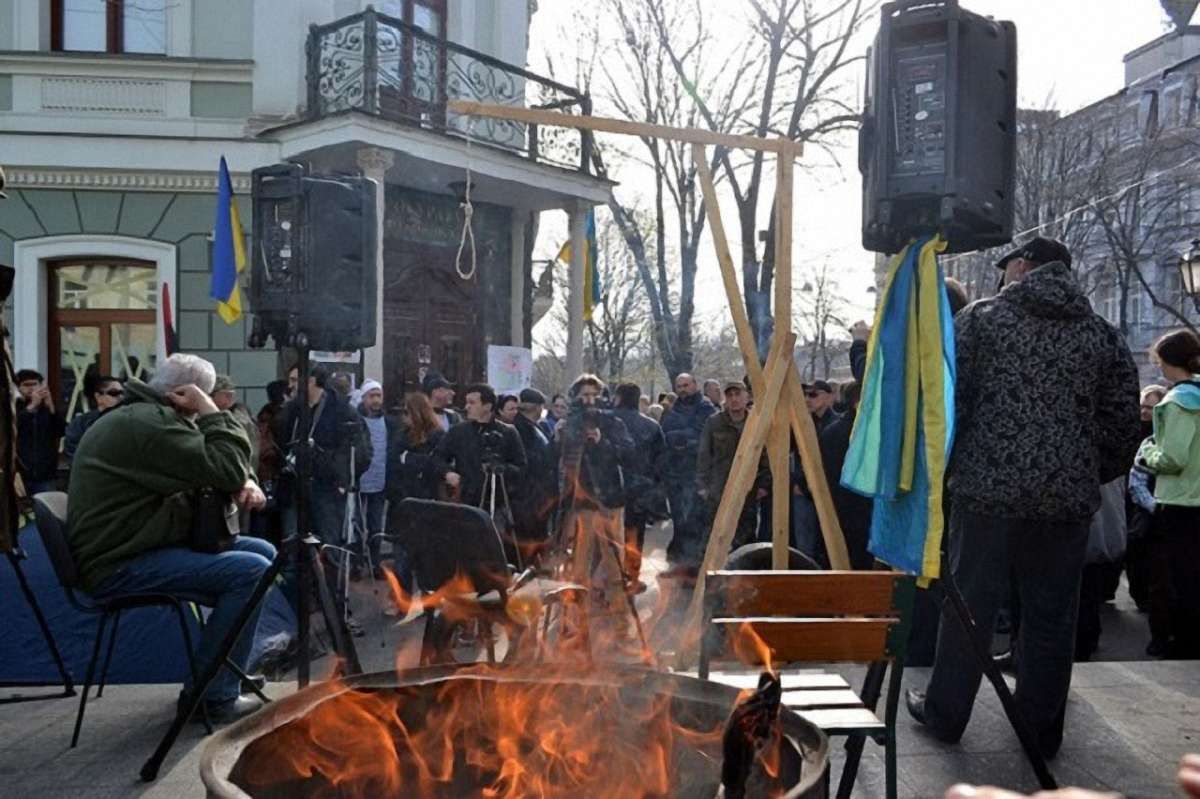 В Одесі противники призначення Стоянова заблокували обласну прокуратуру
