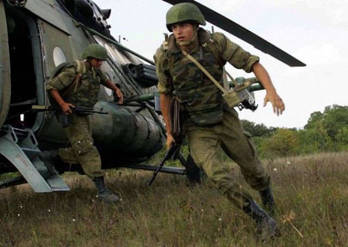 Російські десантники в Криму відпрацювали захоплення стратегічних об’єктів Херсонщини