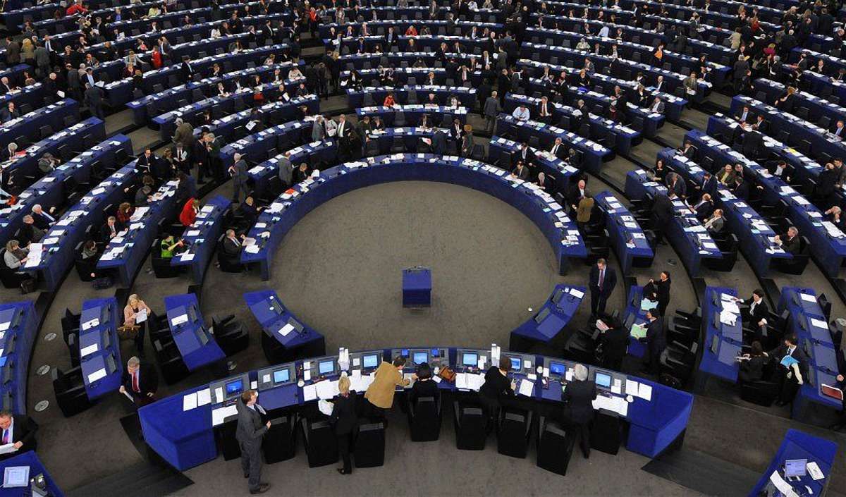 Доповідь про військові злочини РФ на Донбасі вразила Європарламент