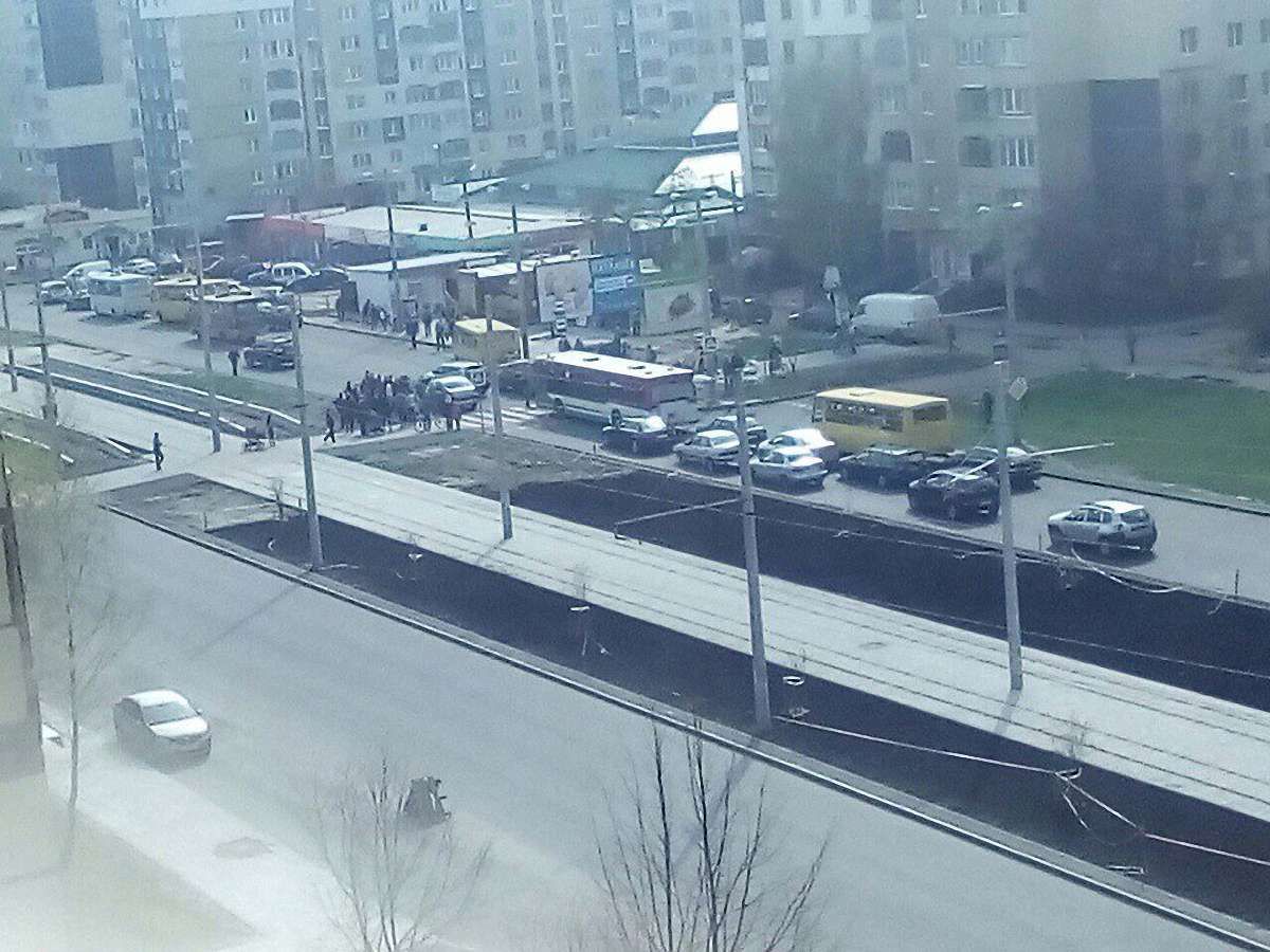 На Сихові на пішохідному переході збили 7-річну дитину