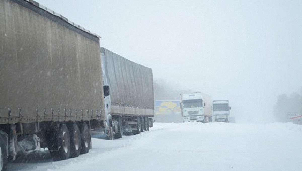 Росія повністю заблокувала транзит для українських вантажів