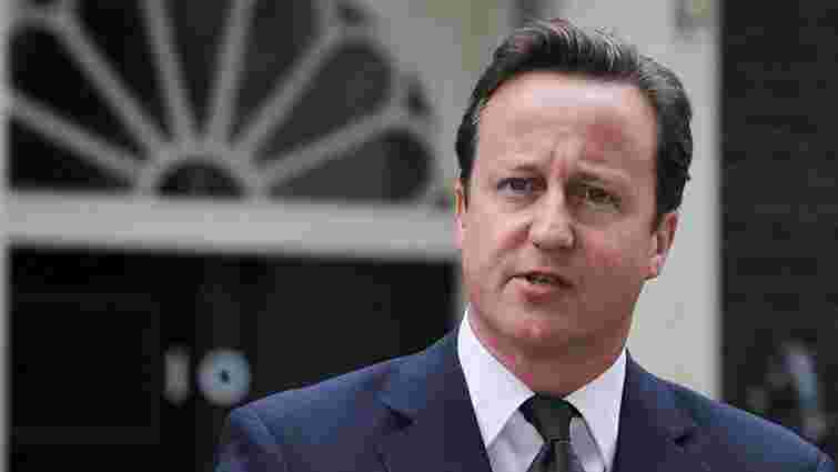 На тлі скандалу з офшорами прем’єр-міністр Великобританії показав свої податкові декларації