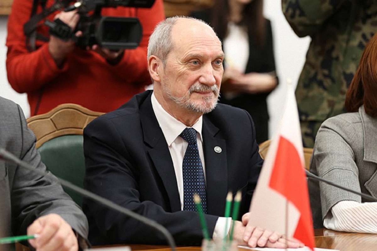 Міністр оборони Польщі розповів, куди може вдарити Росія у випадку війни