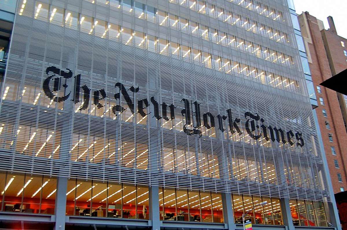 Журналісти NYT розповіли, як спілкувалися з фейковим «президентом» України