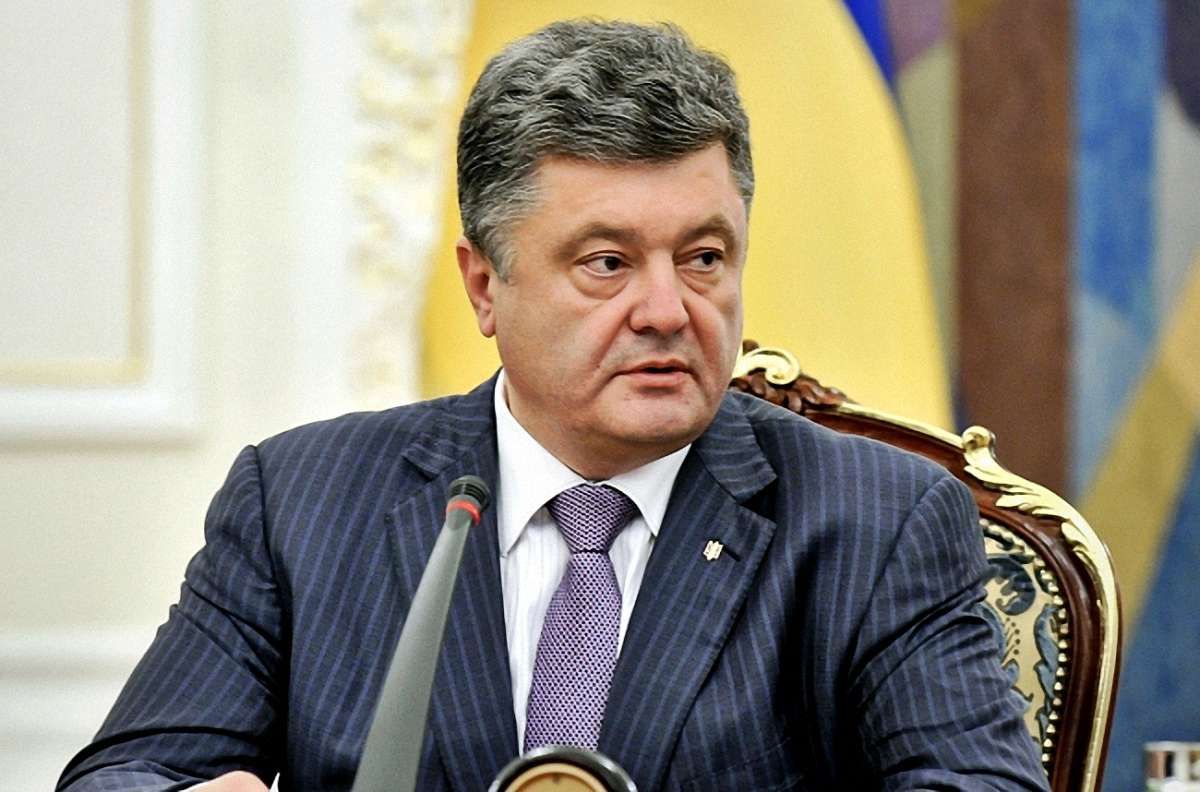Порошенко доручив силовим відомствам подати пропозиції зі скорочення керівного складу