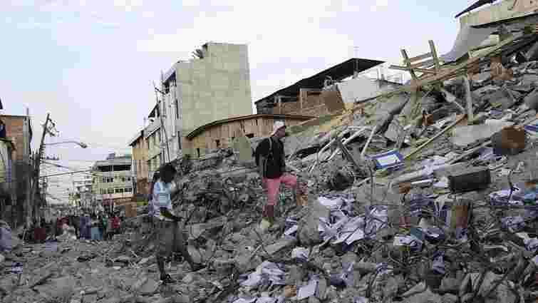 Кількість загиблих внаслідок землетрусу в Еквадорі перевищила 400