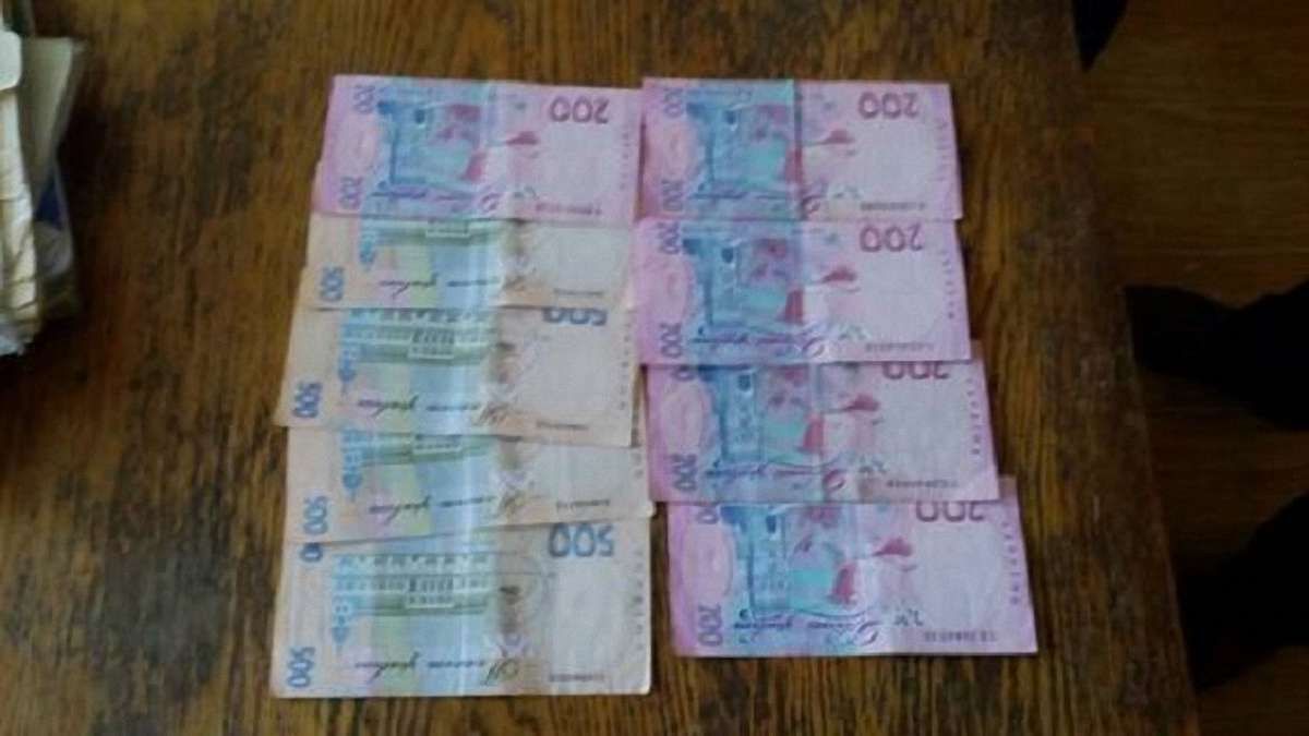 На Львівщині на хабарі затримали посадовця райдержадміністрації