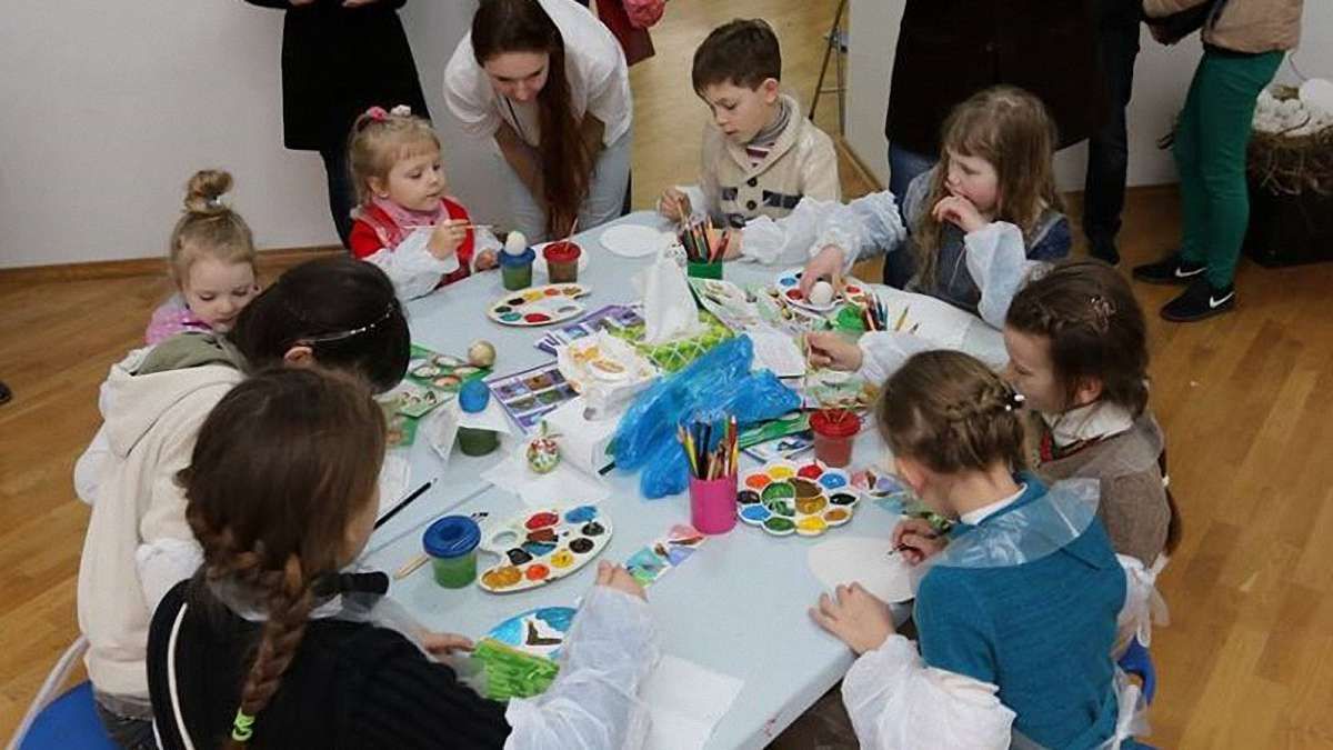 У Львові діти малювали «пташині писанки»
