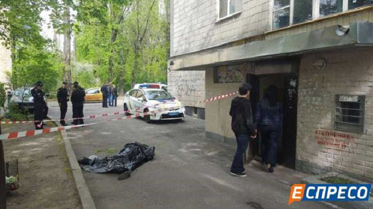 У Києві з дев'ятого поверху випав відомий політолог