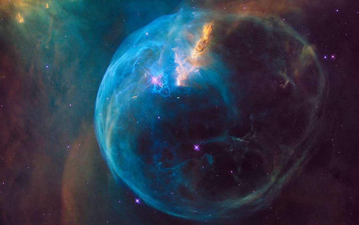 NASA відсвяткувало річницю телескопа Hubble приголомшливими фото і відео з космосу