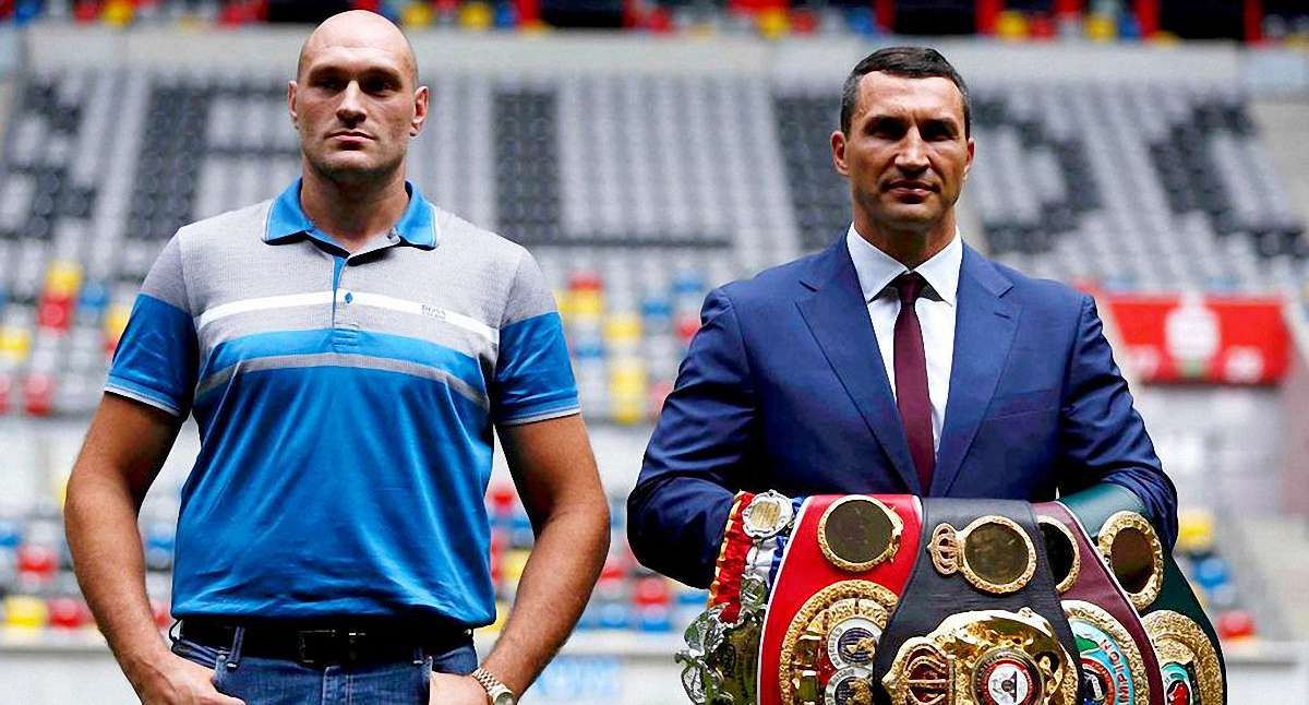 Кличко пообіцяв вболівальникам повернути свої чемпіонські пояси у реванші із Ф'юрі