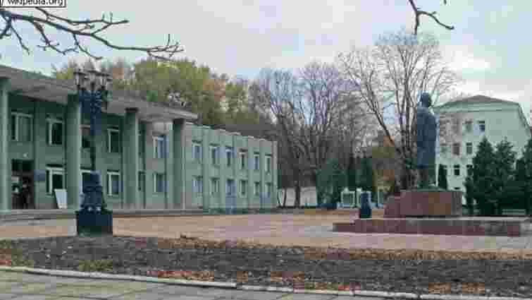 Мер Новгорода-Сіверського продає пам'ятник Леніну за ₴1 млн