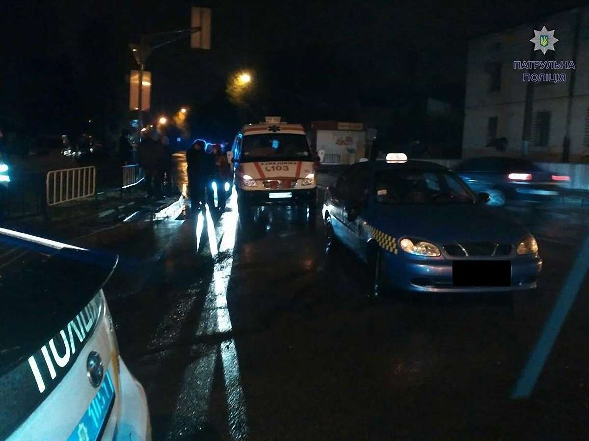 Вночі п’яний львів’янин поранив ножем двох таксистів на вулиці