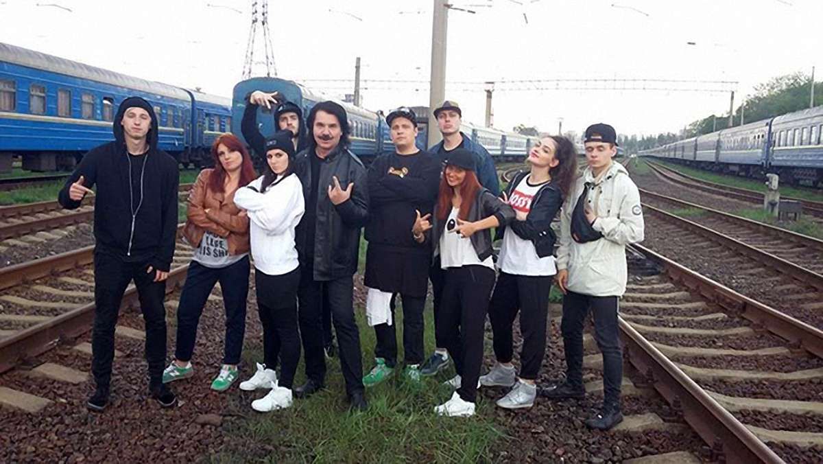 «Укрзалізниця» попросила Павла Зіброва не ходити по коліях