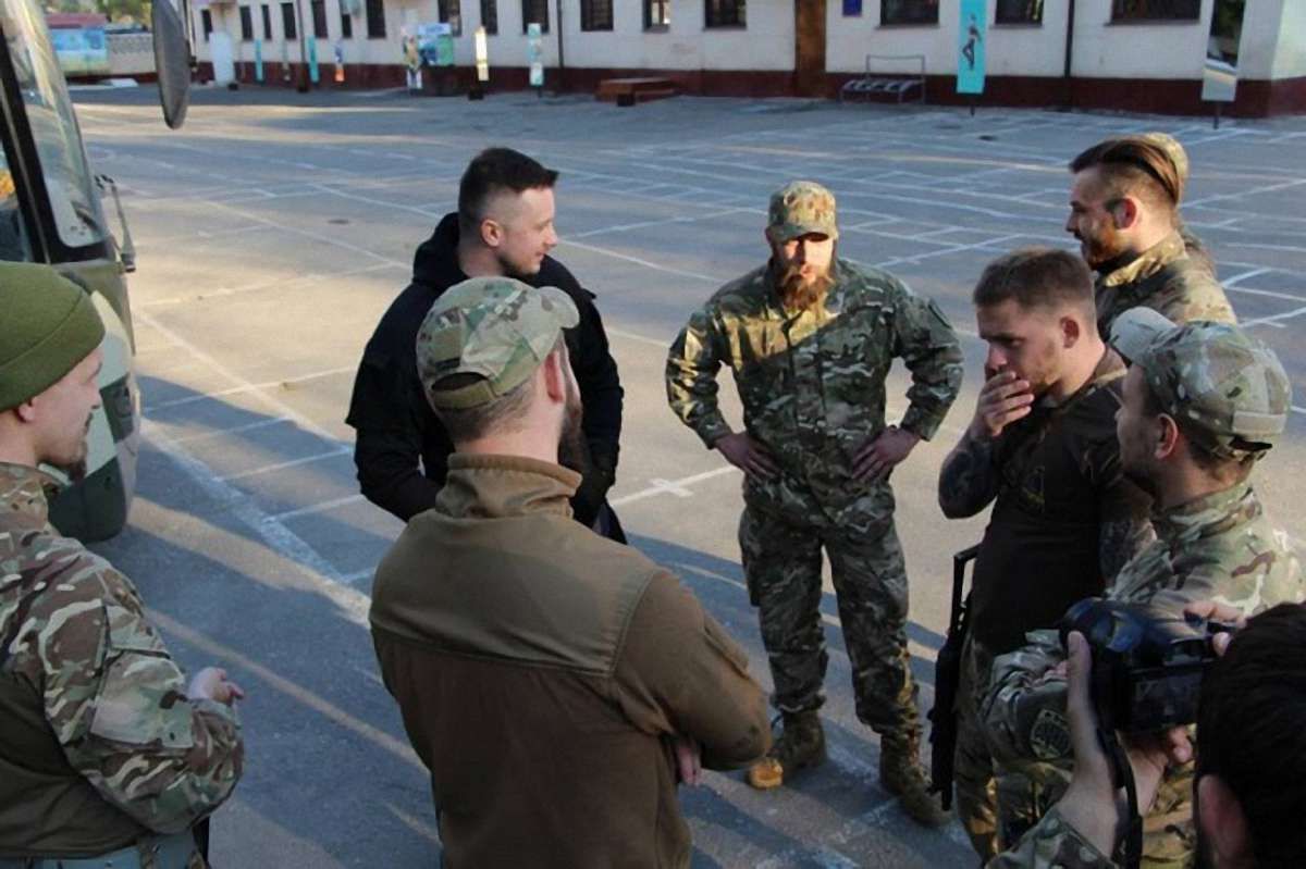До Одеси прибули 300 бійців «Азова»