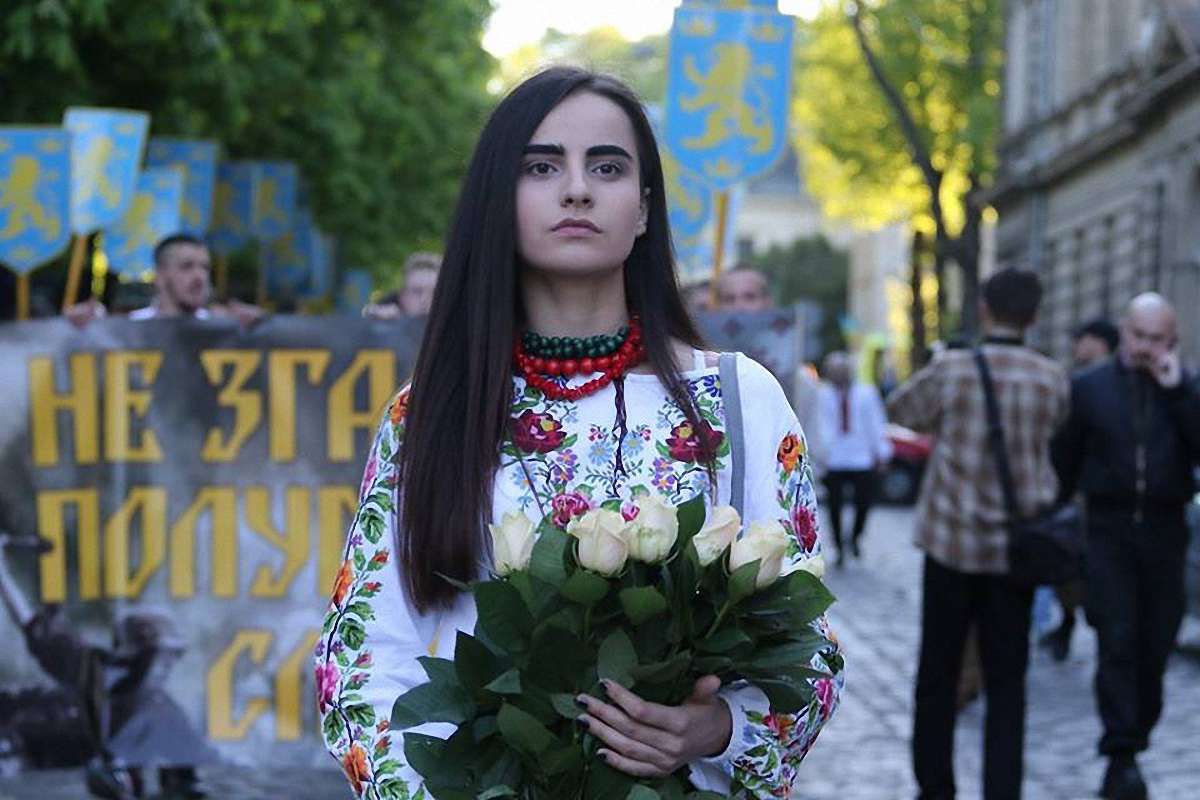 Вулицями Львова пройшов «Парад вишиванок»