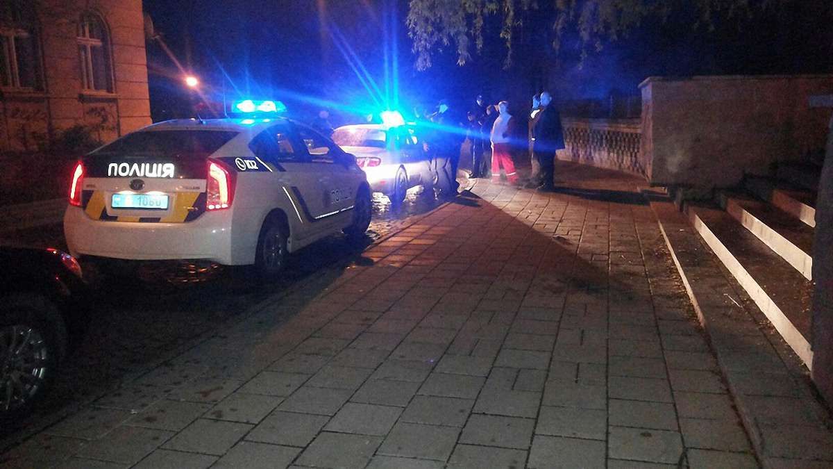 У Львові п’яний екс-міліціонер намагався втекти від патрульних на авто