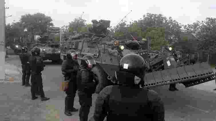 У Молдові соціалісти блокували колону американських військових