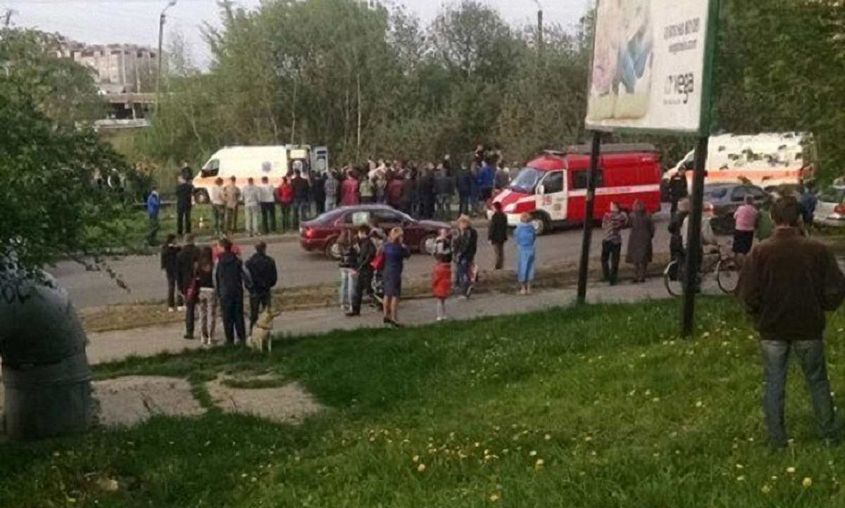 Внаслідок ДТП на Сихові загинули водій та пасажир BMW