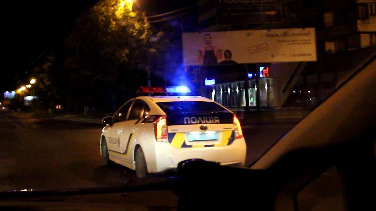 У святкові вихідні львівські патрульні отримали майже півтори тисячі викликів
