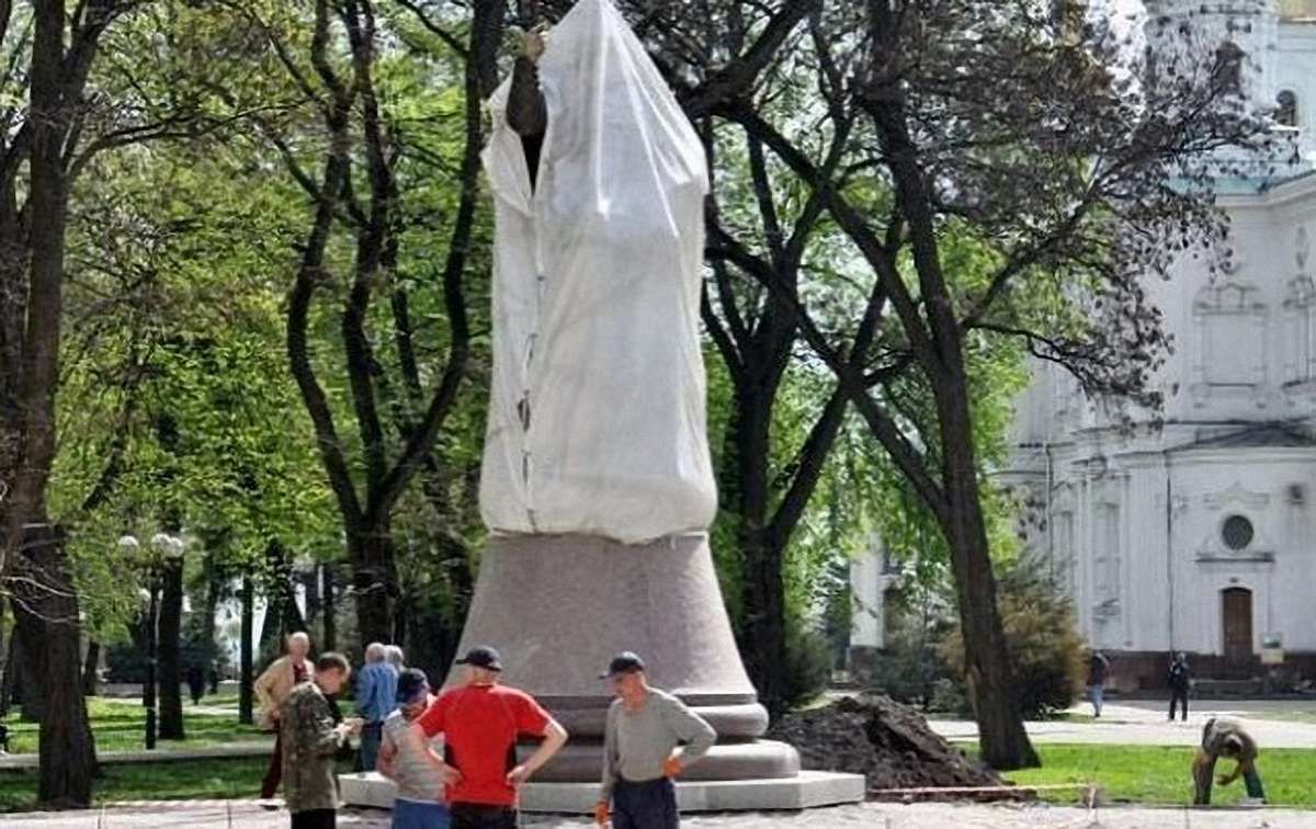 У Полтаві намагалися підірвати пам'ятник Мазепі