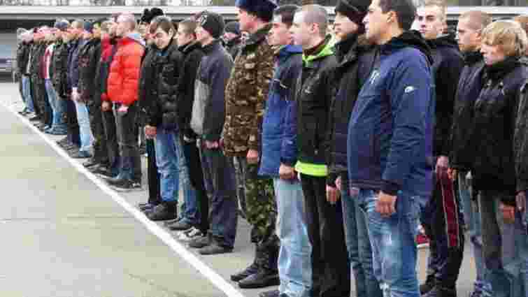 В Україні сьогодні розпочався військовий призов на строкову службу
