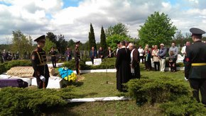 На Львівщині перепоховали останки бійців, які загинули у двох світових війнах