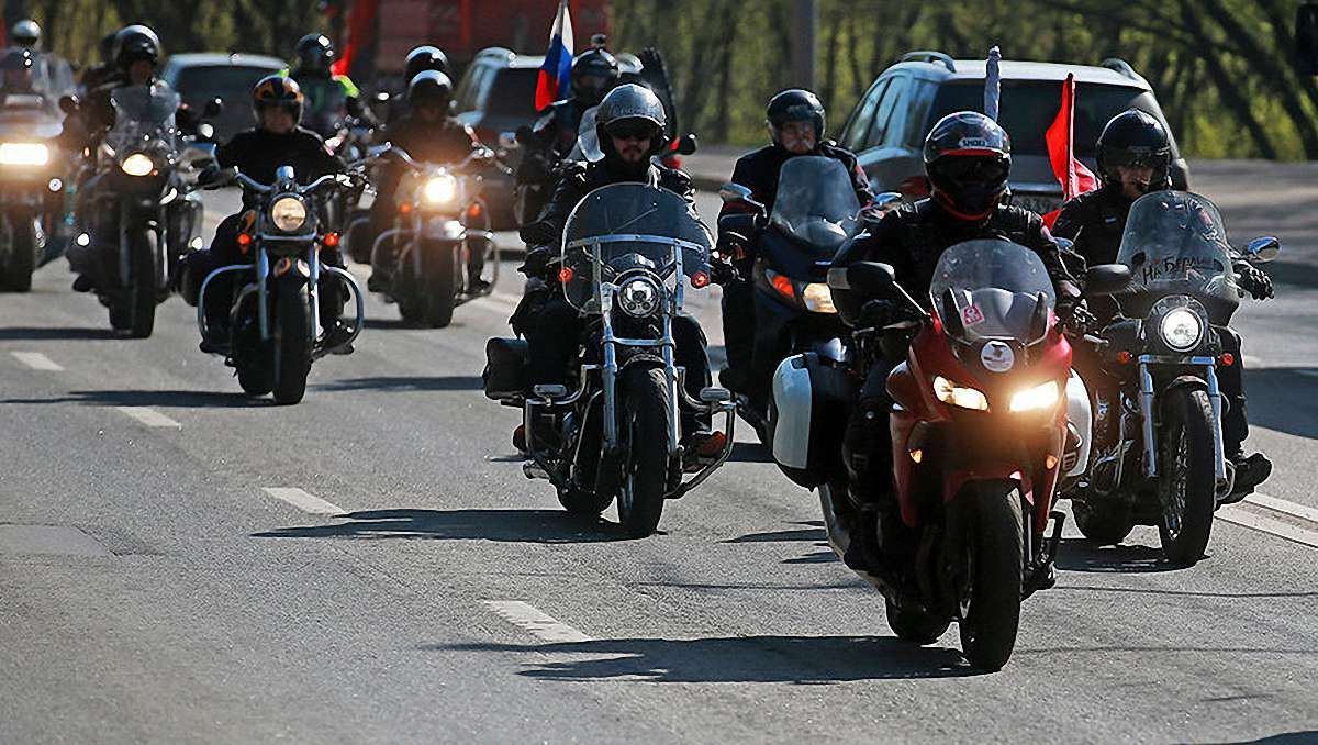 Один з путінських байкерів «Нічні вовки» їздить з львівськими номерами