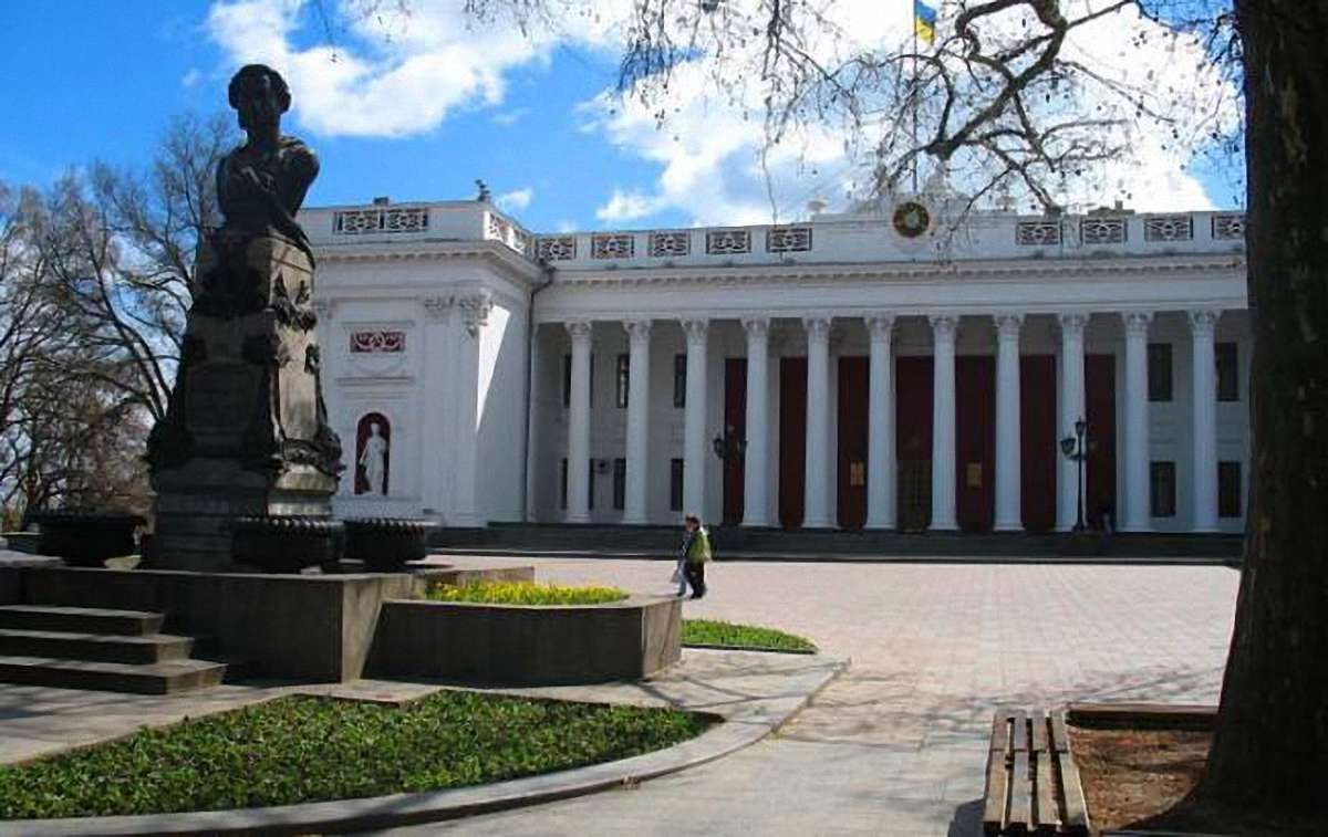 У центрі Одеси знайшли «коктейлі Молотова»