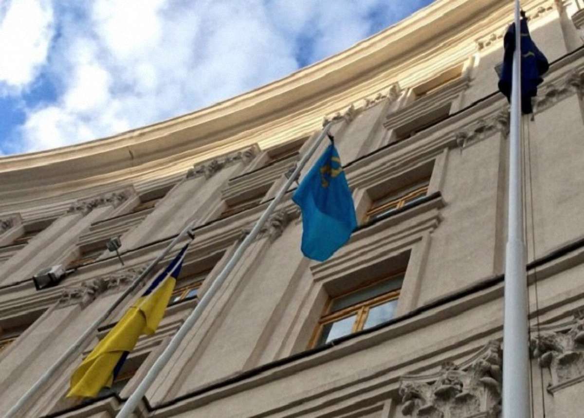 Нацбанк випустив срібну монету, присвячену геноциду кримських татар